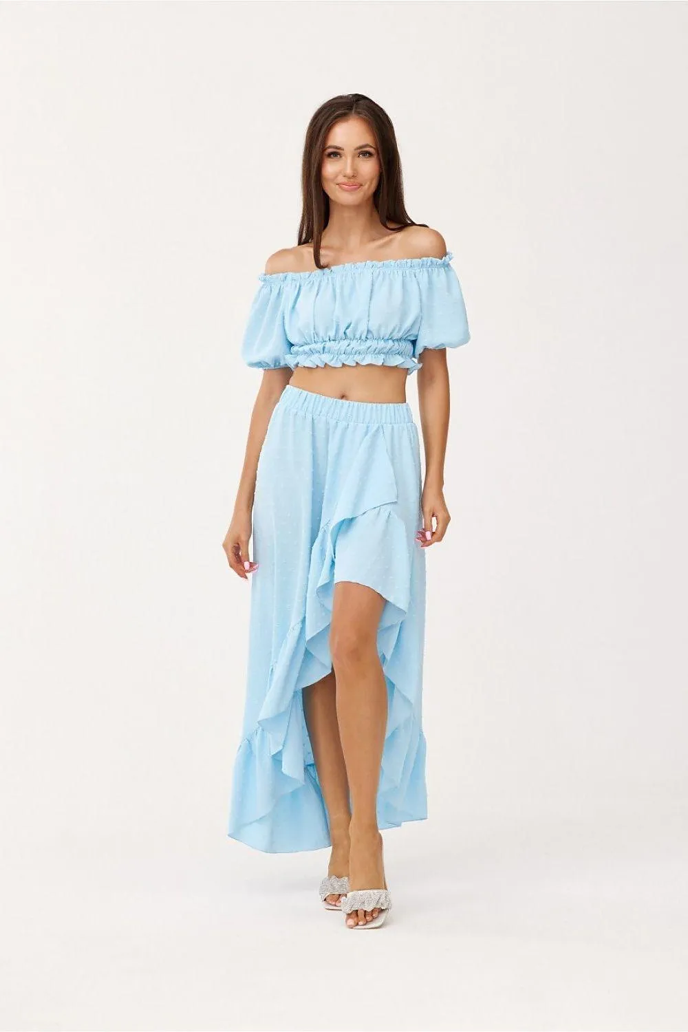 Chic Asymmetrical Summer Outfit with Ruffled Skirt