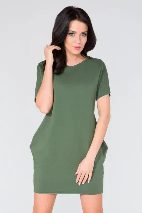 Chic Casual Daydress with Functional Pockets and Trendy Raw Hem